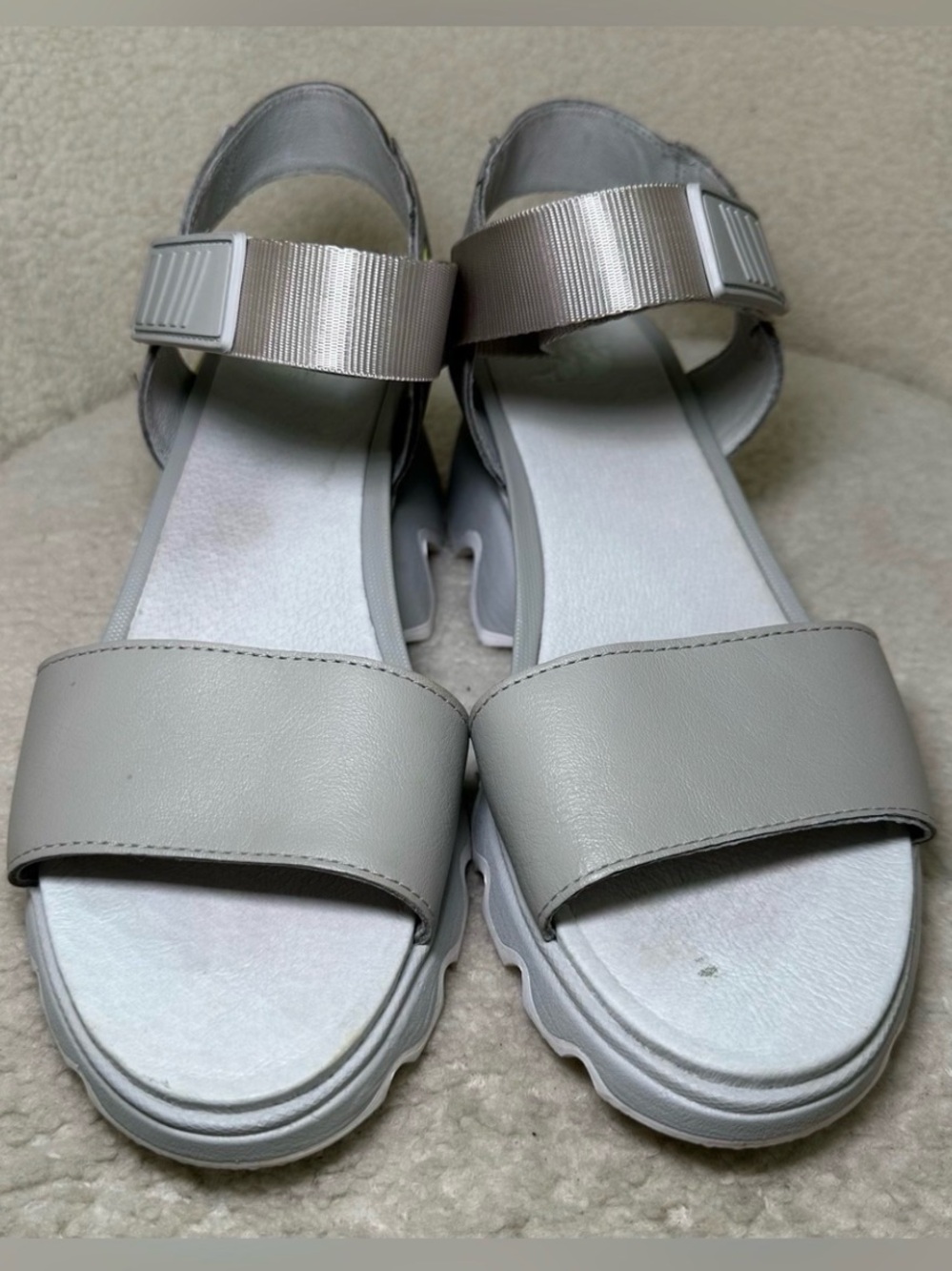 Sorel Women’s Light Gray Chunky Comfort Strap Sandals 9.5 M